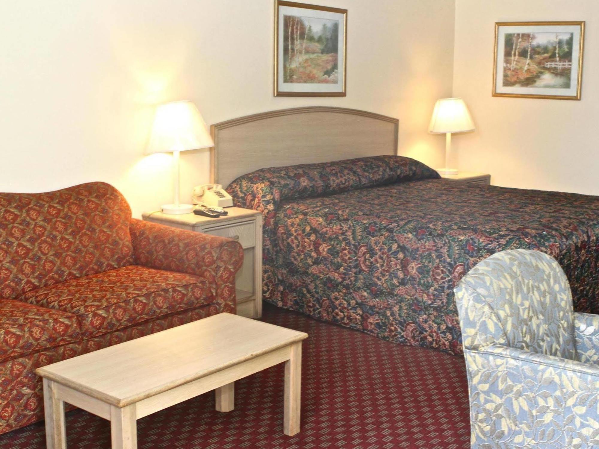 Family Inns Of America - Mobile Exterior photo