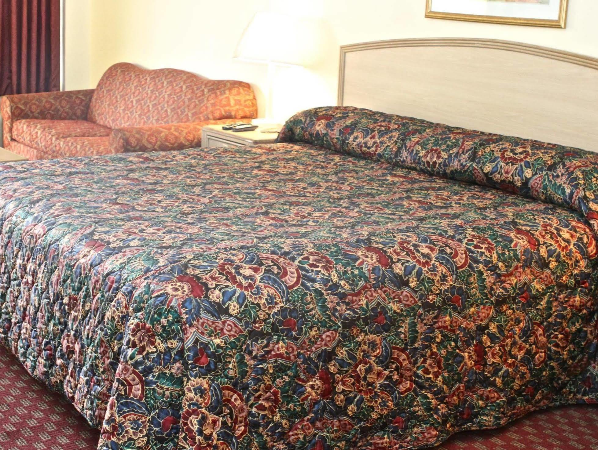 Family Inns Of America - Mobile Exterior photo