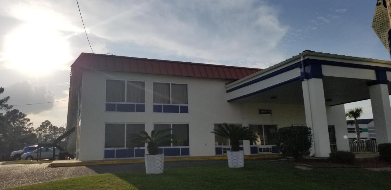 Family Inns Of America - Mobile Exterior photo