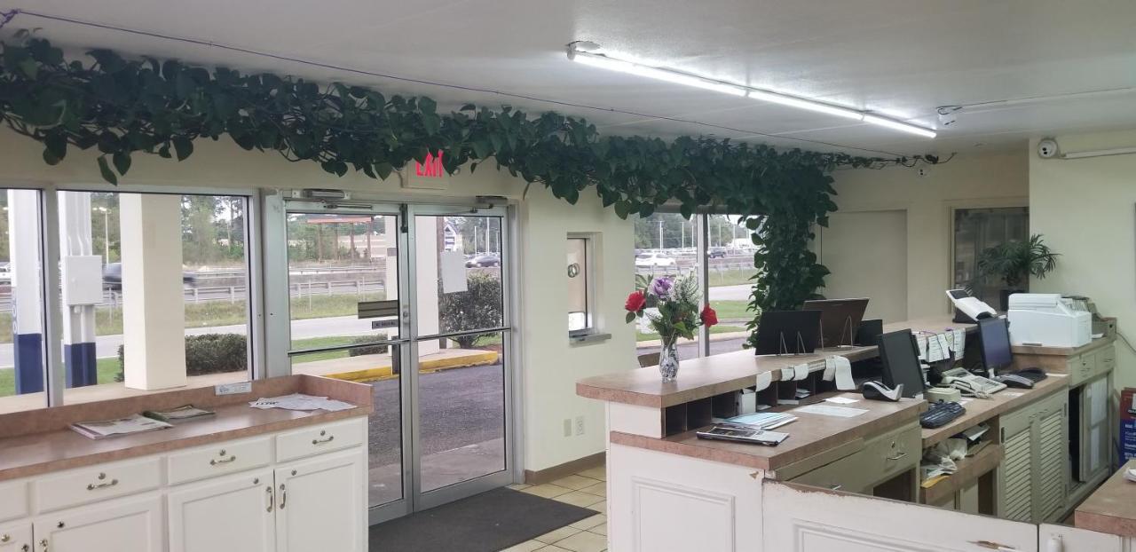 Family Inns Of America - Mobile Exterior photo